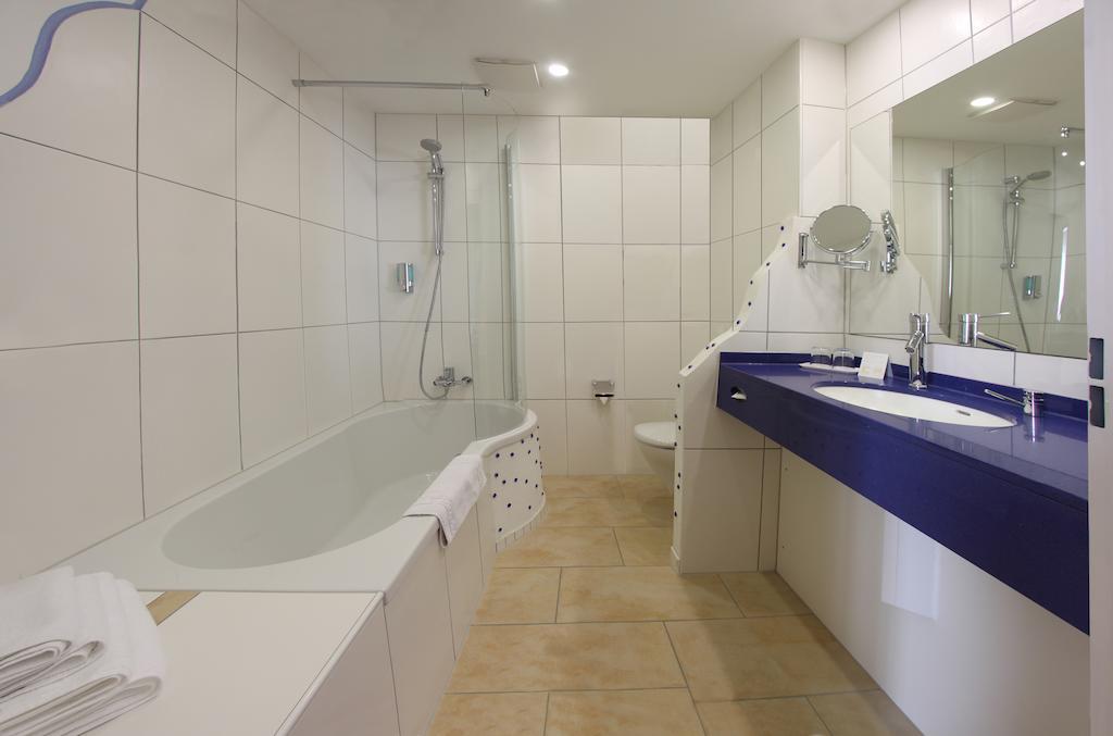Hotel Zur Pfalz كاندل الغرفة الصورة