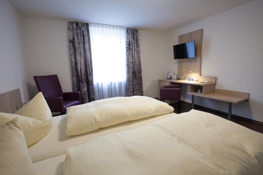 Hotel Zur Pfalz كاندل المظهر الخارجي الصورة