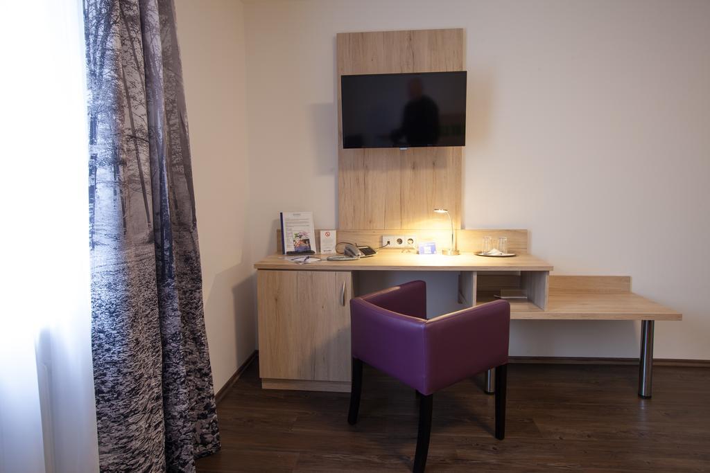 Hotel Zur Pfalz كاندل المظهر الخارجي الصورة